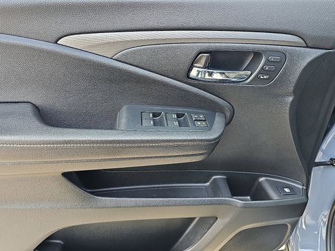 Used 2023 Honda Ridgeline RTL image 12