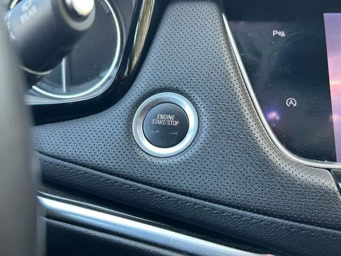 Used 2020 Cadillac XT5 Premium Luxury FWD image 46