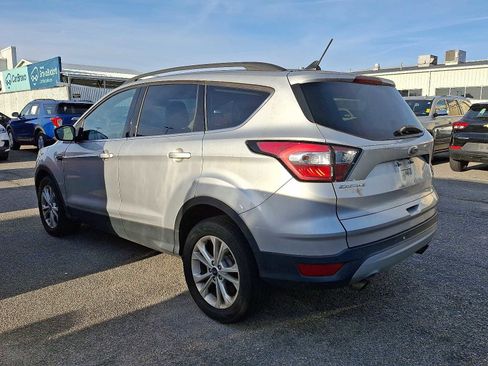 Used 2018 Ford Escape SEL image 4