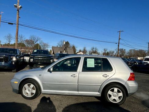 Used 2001 Volkswagen Golf GLS FWD image 4