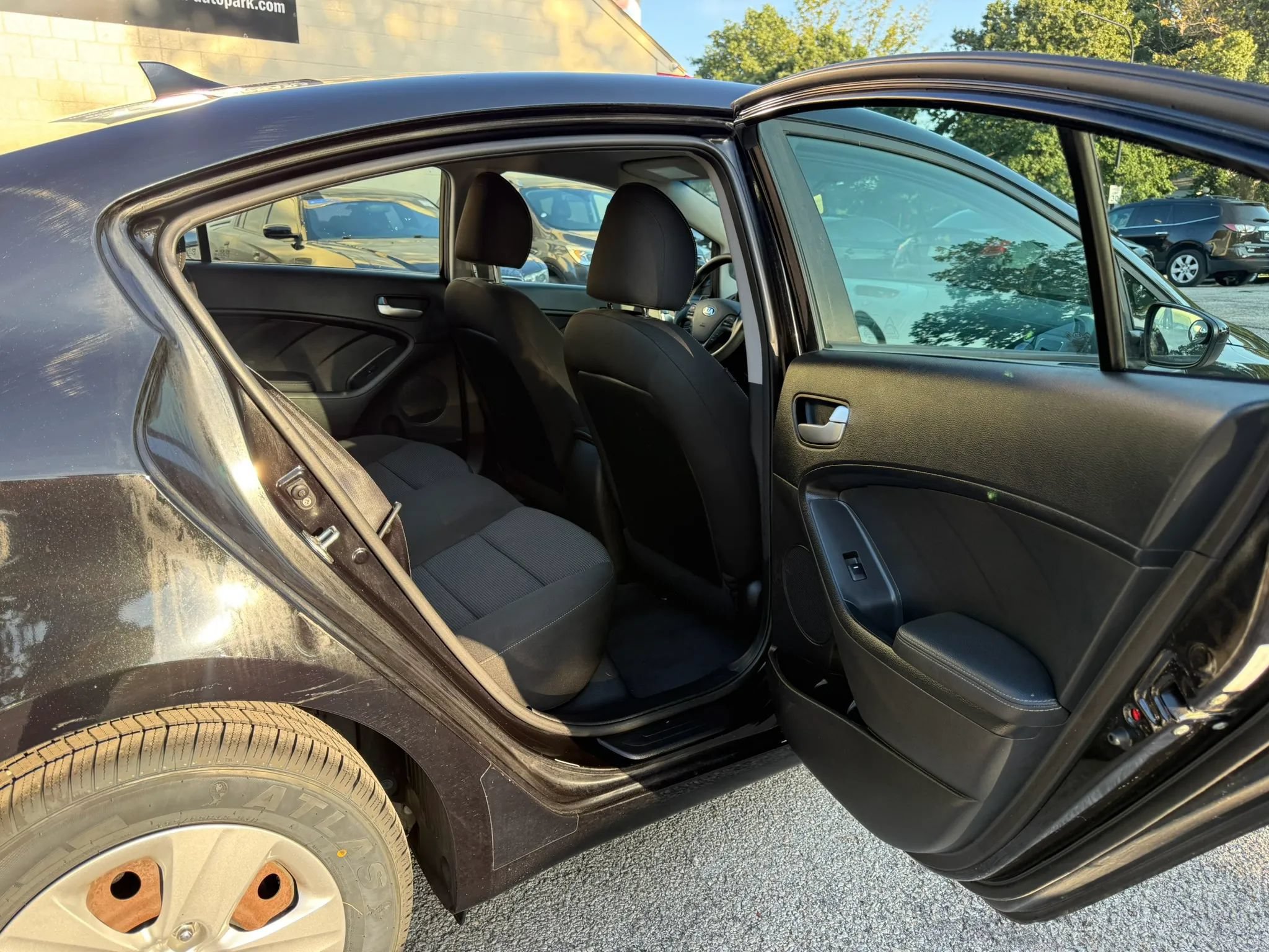 Used 2018 Kia Forte LX FWD image 15