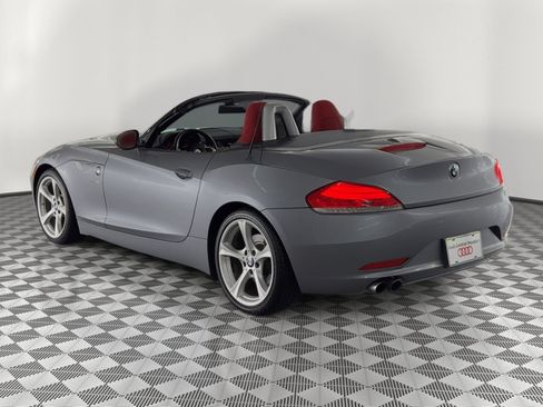Used 2013 BMW Z4 sDrive28i RWD image 3