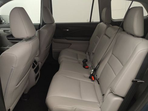 Used 2017 Honda Pilot EX-L image 18