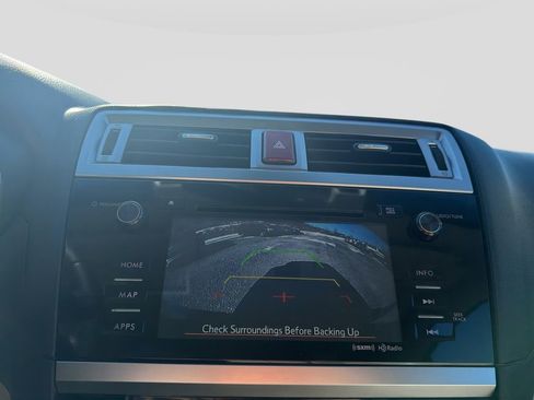 Used 2017 Subaru Outback 2.5i Premium image 24