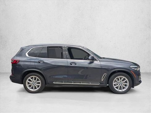 Used 2021 BMW X5 sDrive40i w/ Premium Package RWD image 4
