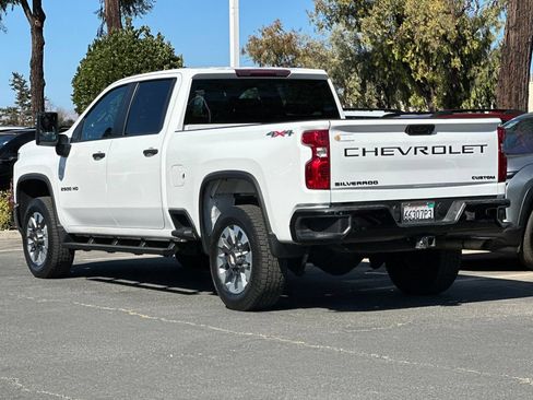 Used 2023 Chevrolet Silverado 2500 Custom w/ Gooseneck/5TH Wheel Package AWD/4WD image 7