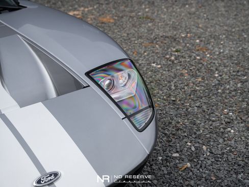Used 2006 Ford GT image 20