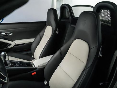 Certified 2025 Porsche 718 Boxster image 5