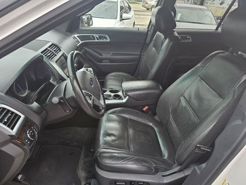 Used 2011 Ford Explorer Limited w/ 301A Rapid Spec Order Code FWD image 13