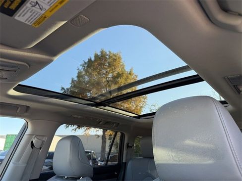 Used 2022 Toyota Highlander Platinum image 26