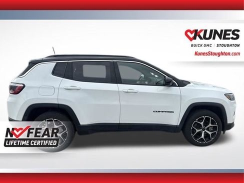 Used 2025 Jeep Compass Limited AWD/4WD image 12