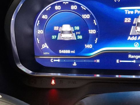 Used 2022 Chevrolet Tahoe RST w/ Luxury Package image 13