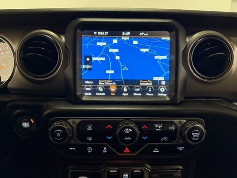 Used 2023 Jeep Wrangler Sport S image 31