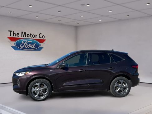 Certified 2023 Ford Escape ST-Line w/ Tech Pack #1 image 8