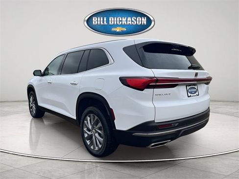 Used 2025 Buick Enclave Preferred image 5