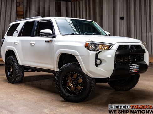 Used 2017 Toyota 4Runner TRD Off-Road Premium image 1