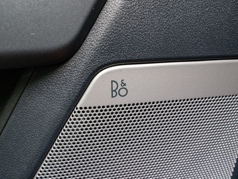 Used 2024 Ford F250 Lariat w/ Black Appearance Package image 18