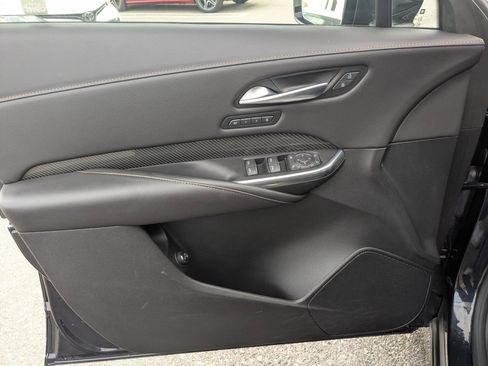 Used 2023 Cadillac XT4 Sport w/ Driver Assist Package image 9