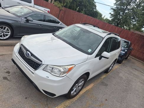 Used 2015 Subaru Forester 2.5i Premium AWD/4WD image 2