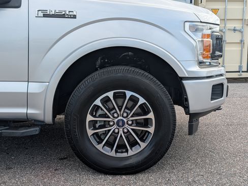 Used 2018 Ford F150 XLT w/ Equipment Group 302A Luxury AWD/4WD image 12