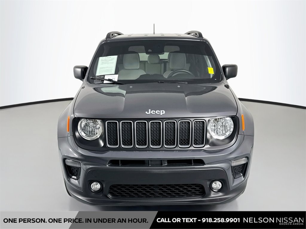 Used 2022 Jeep Renegade Latitude w/ Convenience Group AWD/4WD image 2