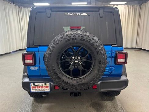 Used 2024 Jeep Wrangler Willys image 6