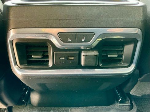 Used 2020 Chevrolet Silverado 2500 High Country w/ Technology Package AWD/4WD image 34