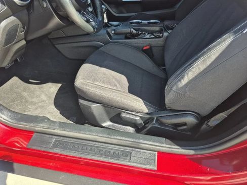 Used 2020 Ford Mustang Coupe RWD image 14