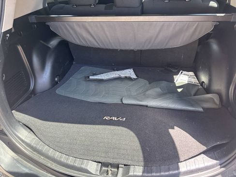 Used 2014 Toyota RAV4 XLE AWD/4WD image 16
