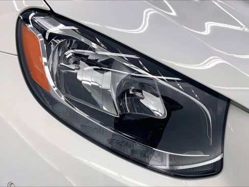 Used 2019 Mercedes-Benz GLC 300 image 27