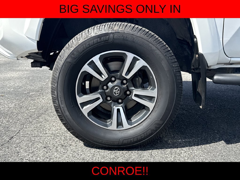 Used 2018 Toyota Tacoma TRD Sport w/ Technology Package RWD image 10