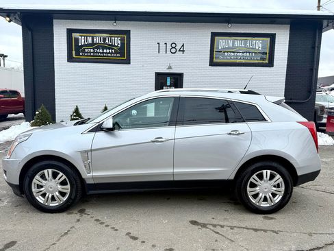 Used 2011 Cadillac SRX Luxury image 2