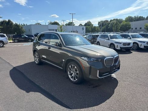 Used 2024 BMW X5 xDrive50e w/ Premium Package AWD/4WD image 7