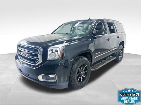 Used 2017 GMC Yukon SLT AWD/4WD image 2