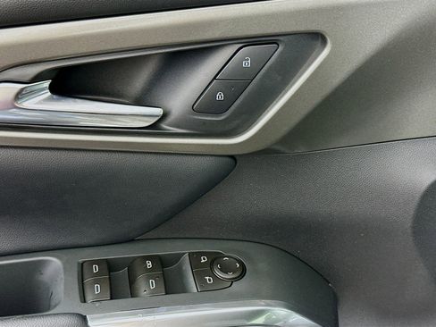 New 2026 Chevrolet Traverse LT image 18