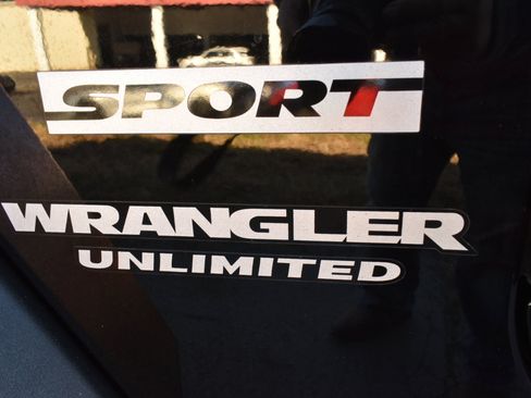 Used 2017 Jeep Wrangler Unlimited Sport w/ Quick Order Package 23S image 47