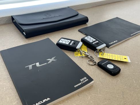 Used 2016 Acura TLX V6 image 13