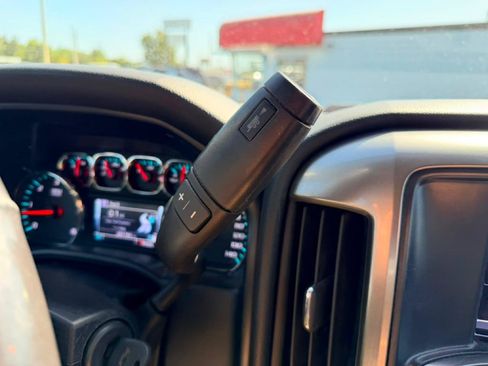 Used 2018 Chevrolet Silverado 1500 LT w/ Trailering Package AWD/4WD image 20