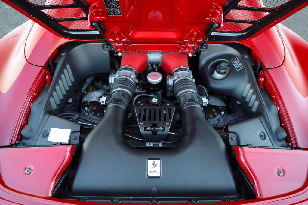 Used 2012 Ferrari 458 Spider RWD image 8
