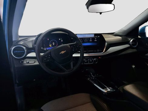 Used 2026 Chevrolet Trax LT FWD image 20
