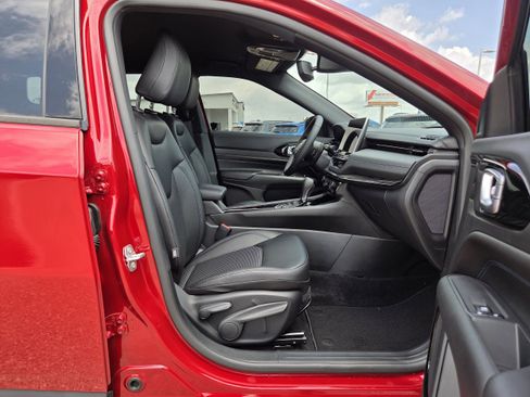 New 2026 Jeep Compass Latitude image 19