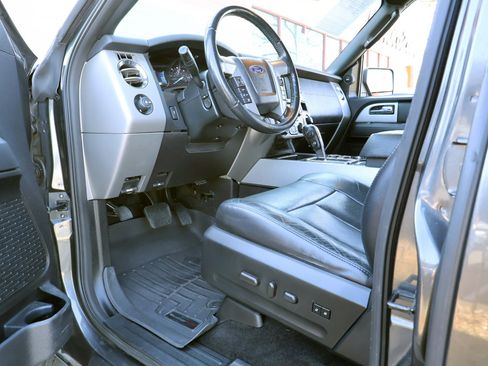 Used 2017 Ford Expedition EL Limited w/ Equipment Group 301A image 40