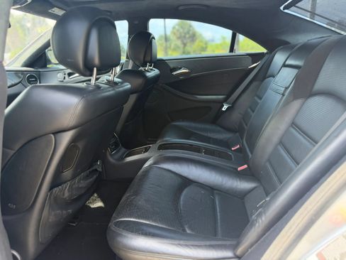 Used 2007 Mercedes-Benz CLS 63 AMG image 13