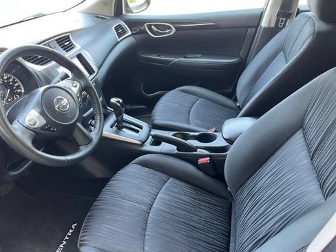 Used 2018 Nissan Sentra SV w/ Premium Package (P01) FWD image 5