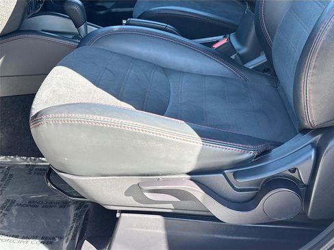 Used 2024 Mitsubishi Outlander Sport ES image 19