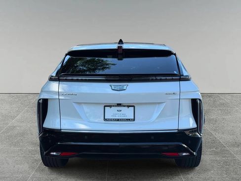 Used 2024 Cadillac Lyriq Luxury RWD image 11