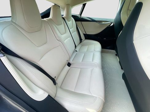 Used 2018 Tesla Model S 75D AWD/4WD image 26