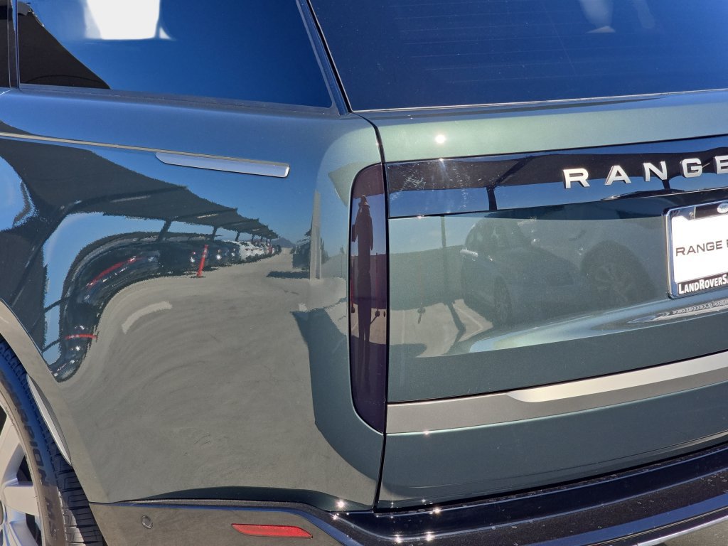 New 2026 Land Rover Range Rover SE AWD/4WD image 36