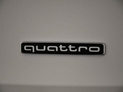 Used 2025 Audi Q3 2.0T Premium w/ Convenience Package image 10