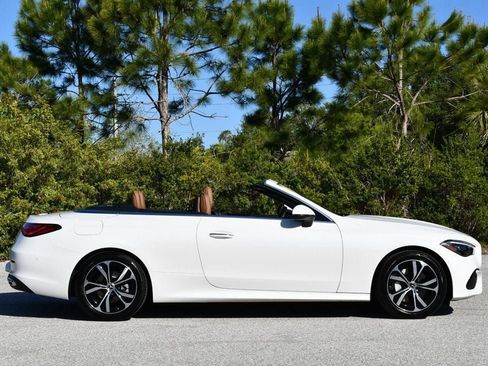 Used 2024 Mercedes-Benz CLE 300 4MATIC Cabriolet image 44